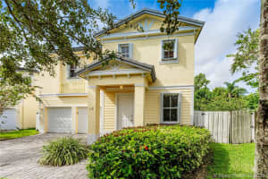 112 NE 31st Ave, Homestead, FL 33033, Sold 12/23/20