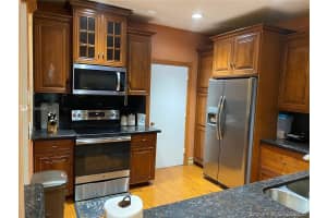 8908 NW 54th St, Sunrise, FL 33351, Sold 11/06/20