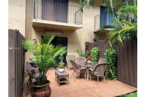 6858 NW 173rd Dr, Hialeah, FL 33015, Sold 10/30/20