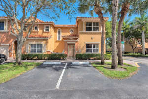 8505 NW 140th St, Miami Lakes, FL 33016, Sold 12/11/20
