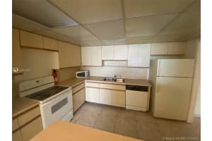 9735 NW 52nd St, Doral, FL 33178, Sold 04/28/21