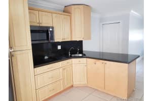 7842 W 34th Ln, Hialeah, FL 33018, Sold 12/09/20