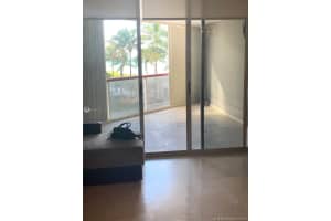 6767 Collins Ave, Miami, FL 33141, Sold 04/01/21