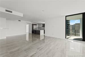100 E Las Olas Blvd #2401, Fort Lauderdale, FL 33301, Sold 03/15/21