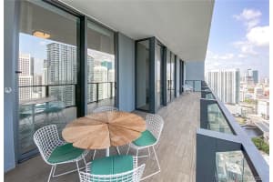 88 SW 7th St, Miami, FL 33130, Sold 11/18/21