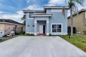 5264 NW 186th St, Miami Gardens, FL 33055, Sold 01/04/21