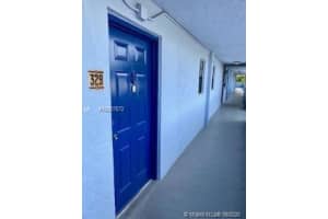 9460 Fontainebleau Blvd, Miami, FL 33172, Sold 10/29/20