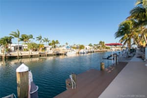 221 10th St, Key Colony Beach, FL 33051, Sold 11/10/20
