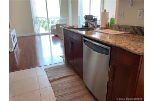 7280 SW 90th St, Miami, FL 33156, Sold 01/11/21