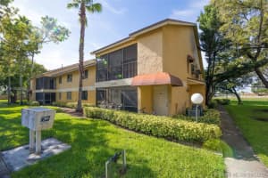 3041 N Oakland Forest Dr, Oakland Park, FL 33309, Sold 12/17/20