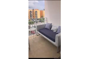 6960 Miami Gardens Dr, Hialeah, FL 33015, Sold 10/19/20