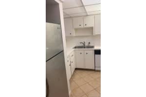 6960 Miami Gardens Dr, Hialeah, FL 33015, Sold 10/19/20
