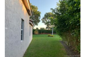 675 Lone Pine Ln, Weston, FL 33327, Sold 12/29/20