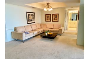 3598 Yacht Club Dr, Aventura, FL 33180, Sold 11/30/20