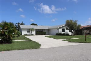 5286 Woodstone Cir W, Lake Worth, FL 33463, Sold 11/19/20