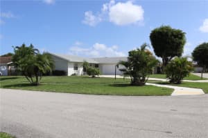 5286 Woodstone Cir W, Lake Worth, FL 33463, Sold 11/19/20