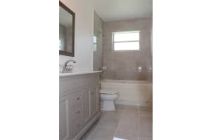 5286 Woodstone Cir W, Lake Worth, FL 33463, Sold 11/19/20