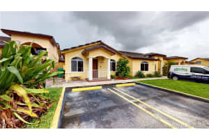18862 NW 86th Ct, Hialeah, FL 33015, Sold 12/14/20