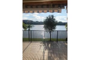 9165 Fontainebleau Blvd, Miami, FL 33172, Sold 01/28/21