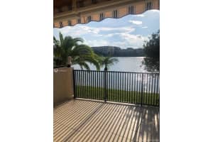 9165 Fontainebleau Blvd, Miami, FL 33172, Sold 01/28/21