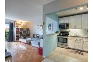 8950 NE 8th Ave, Miami, FL 33138, Sold 12/03/20
