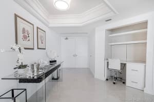 4779 Collins Ave, Miami Beach, FL 33140, Sold 11/13/20