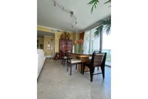 2645 S Bayshore Dr, Coconut Grove, FL 33133, Sold 04/20/21