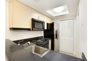 2951 S Bayshore Dr, Miami, FL 33133, Sold 04/12/21