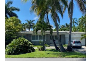 7720 Coquina Dr, North Bay Village, FL 33141, Sold 03/22/21