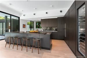 3429 N Moorings Way, Miami, FL 33133, Sold 12/03/20