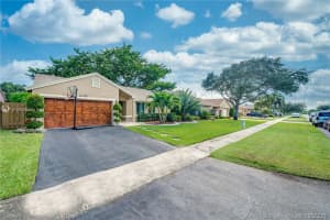 10290 NW 31st Ct, Sunrise, FL 33351, Sold 11/13/20