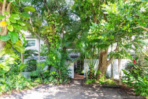 7009 SW 53rd Ln, Miami, FL 33155, Sold 11/24/20
