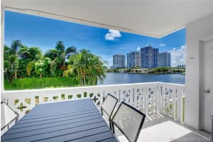 3209 S Ocean Dr #2i, Hallandale Beach, FL 33009, Sold 10/15/20