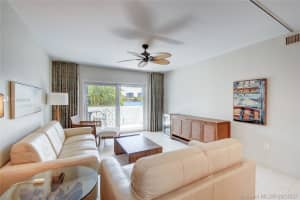 3209 S Ocean Dr #2i, Hallandale Beach, FL 33009, Sold 10/15/20