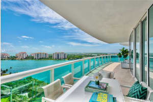 1000 South Pointe Dr, Miami Beach, FL 33139, Sold 11/23/20