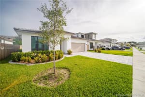 2945 SE 3rd St, Homestead, FL 33033, Sold 11/12/20