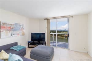 5880 Collins Ave PH 3, Miami Beach, FL 33140, Sold 10/30/20