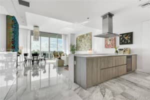 360 Ocean Dr # Lph5s, Key Biscayne, FL 33149, Sold 11/24/20
