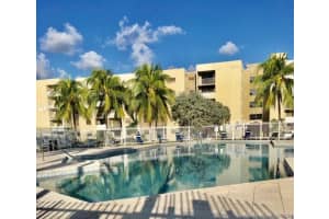 8145 NW 7th St, Miami, FL 33126, Sold 11/12/20