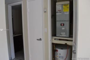 9120 Fontainebleau Blvd, Miami, FL 33172, Sold 01/04/21