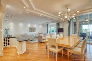 19925 NE 39th Pl, Miami, FL 33180, Sold 08/25/21