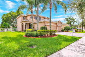 19434 SW 60th Ct, Southwest Ranches, FL 33332, Sold 11/19/20