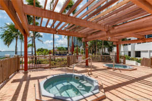 999 Brickell Bay Dr, Miami, FL 33131, Sold 01/25/21