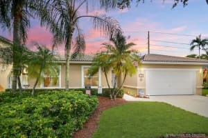 2327 NW 184th Terrace, Pembroke Pines, FL 33029, Sold 11/03/20