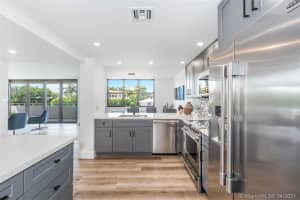 9660 W Bay Harbor Dr #2b, Bay Harbor Islands, FL 33154, Sold 06/11/21