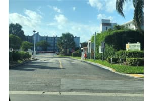 8620 Sherman Cir N, Miramar, FL 33025, Sold 11/12/20