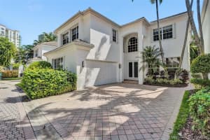 3722 NE 199th St, Aventura, FL 33180, Sold 01/22/21