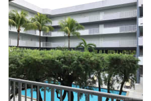 8251 NW 8th St, Miami, FL 33126, Sold 02/26/21