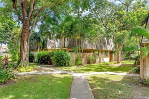 14205 SW 94th Cir Ln, Miami, FL 33186, Sold 11/16/20