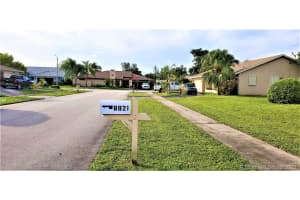 8921 NW 79th St, Tamarac, FL 33321, Sold 12/15/20